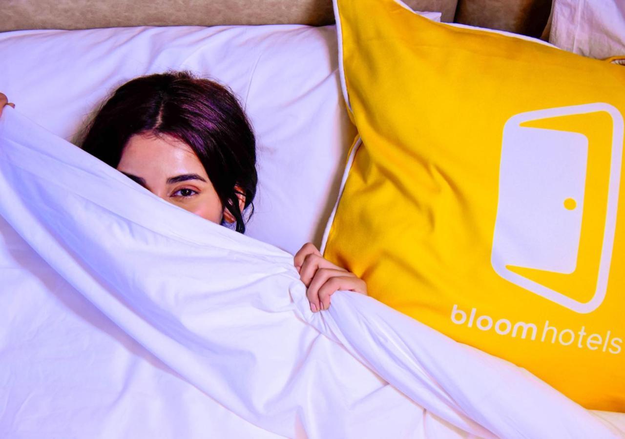Bloom Hotel - Gachibowli Hyderabad Exterior foto